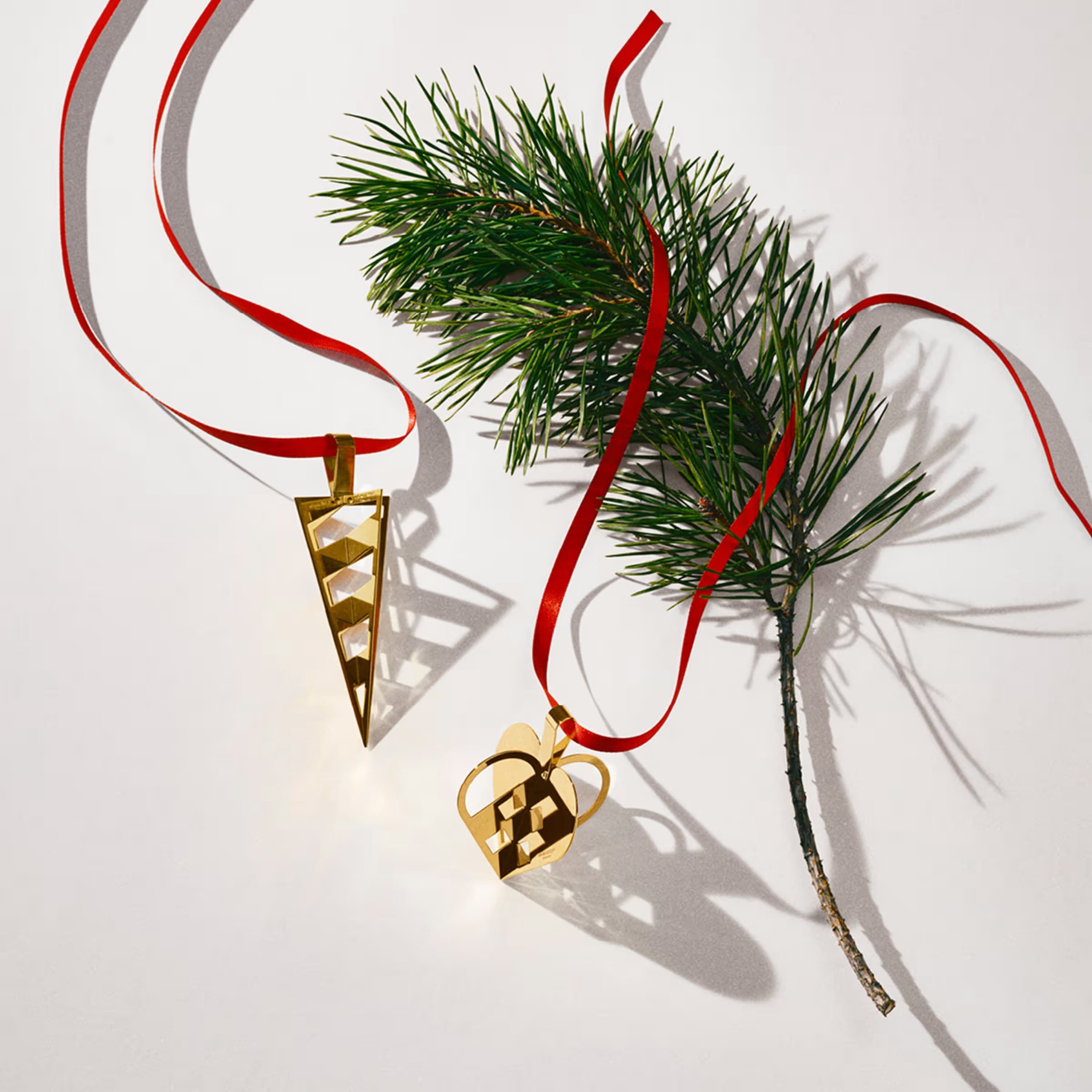 Julepynt, Ornamentsett 2025 forgylt