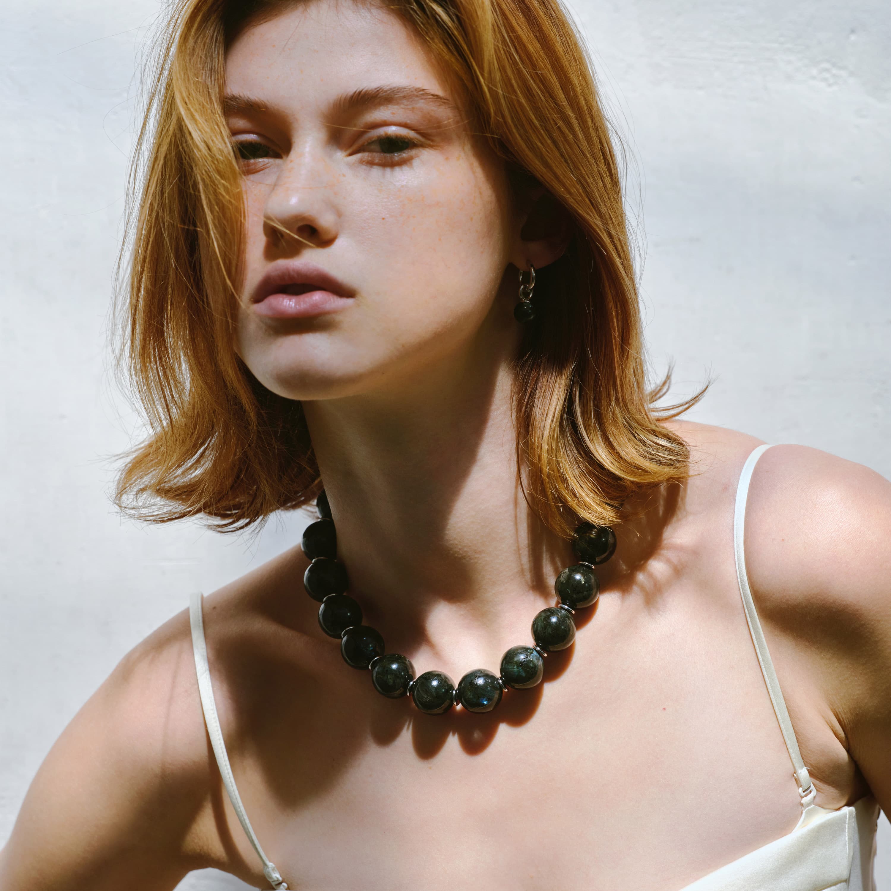 Kjede, Cove Collar Larvikitt