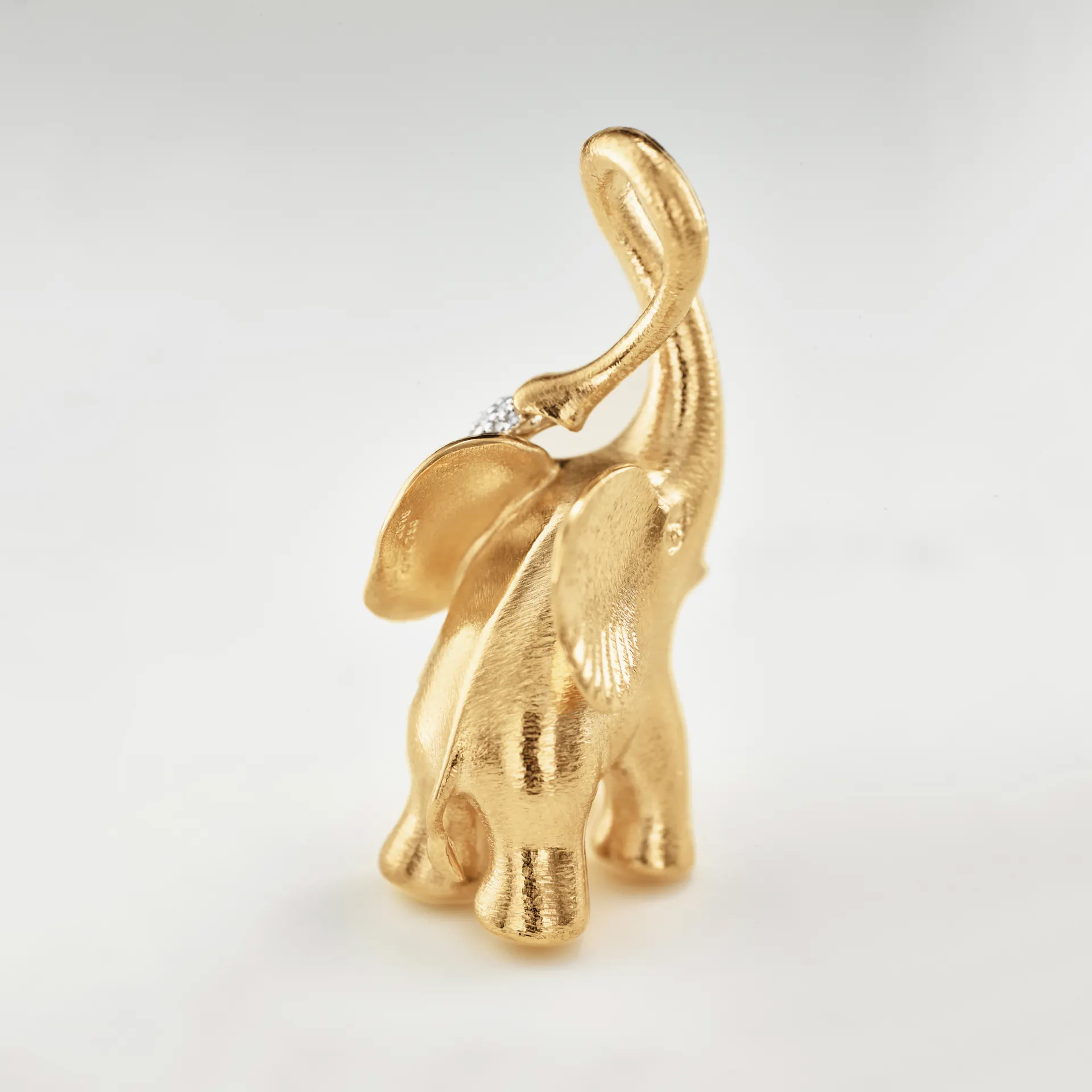 Anheng, Elephant stor