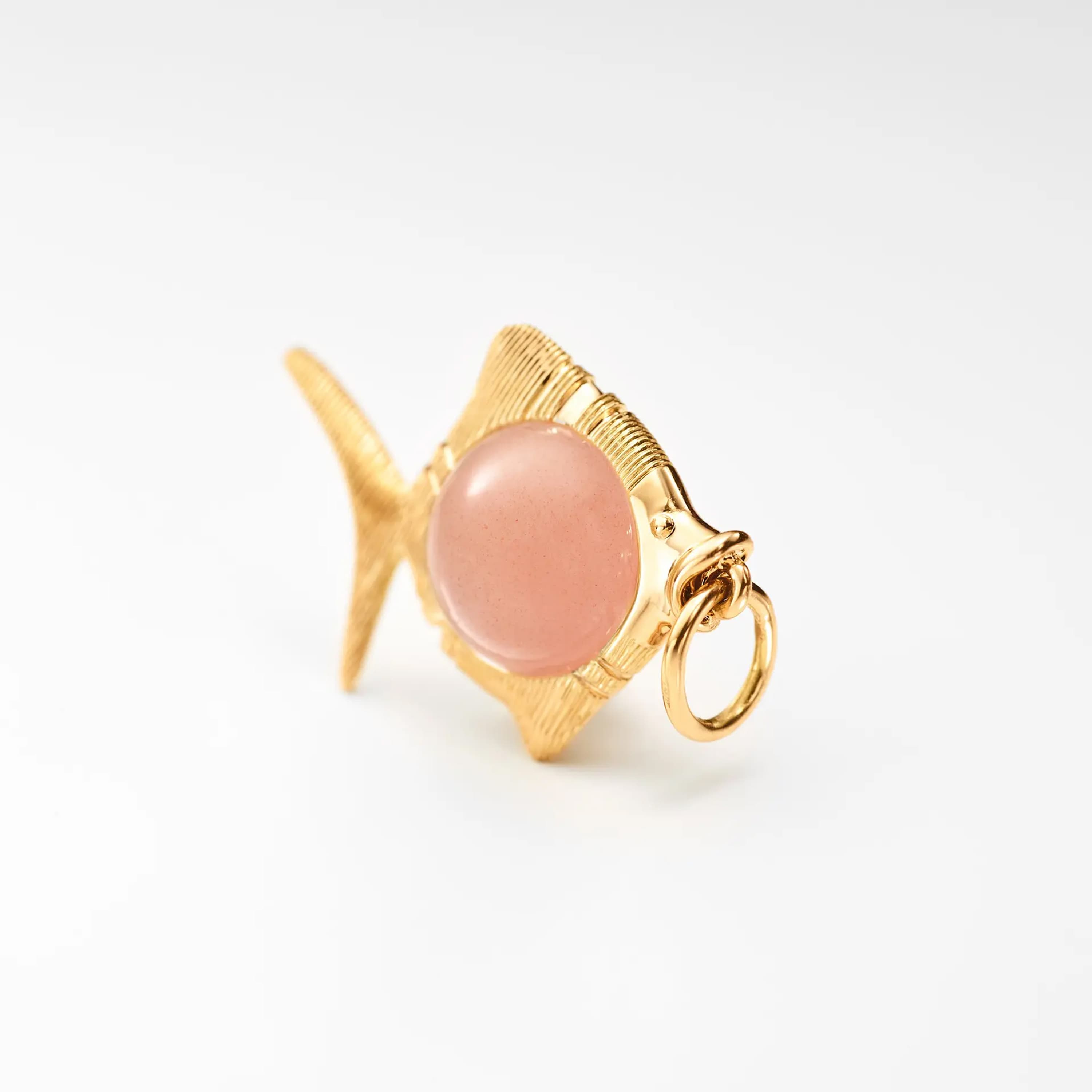 Anheng, Young Fish Pendant