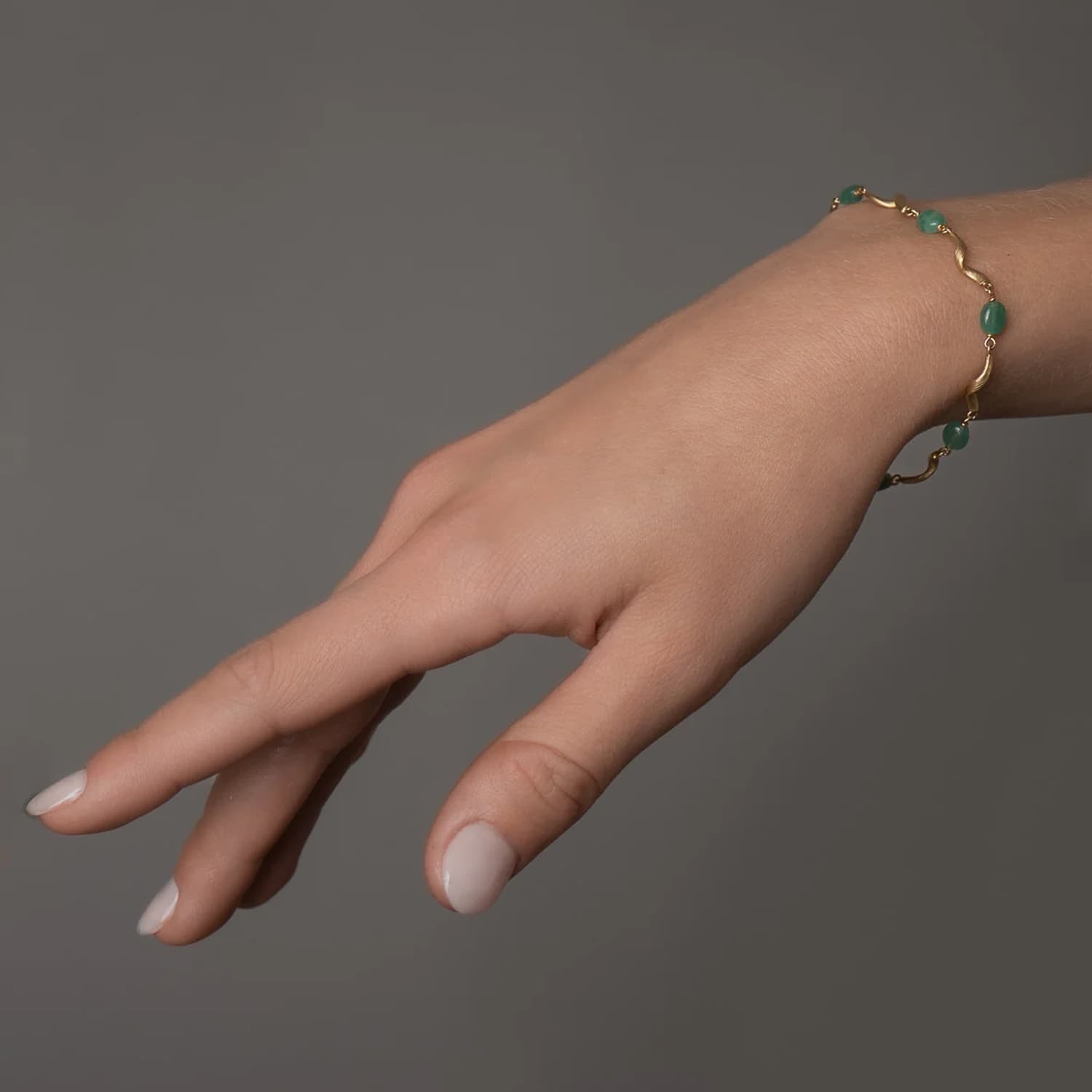 Armbånd, Vega Emerald gull