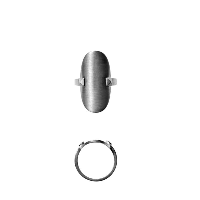 Ring, Miss Ravina