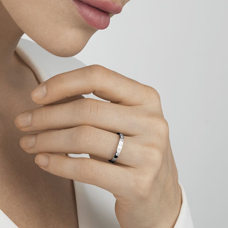 Ring, Magic med diamanter 0,18 ct hvitt gull