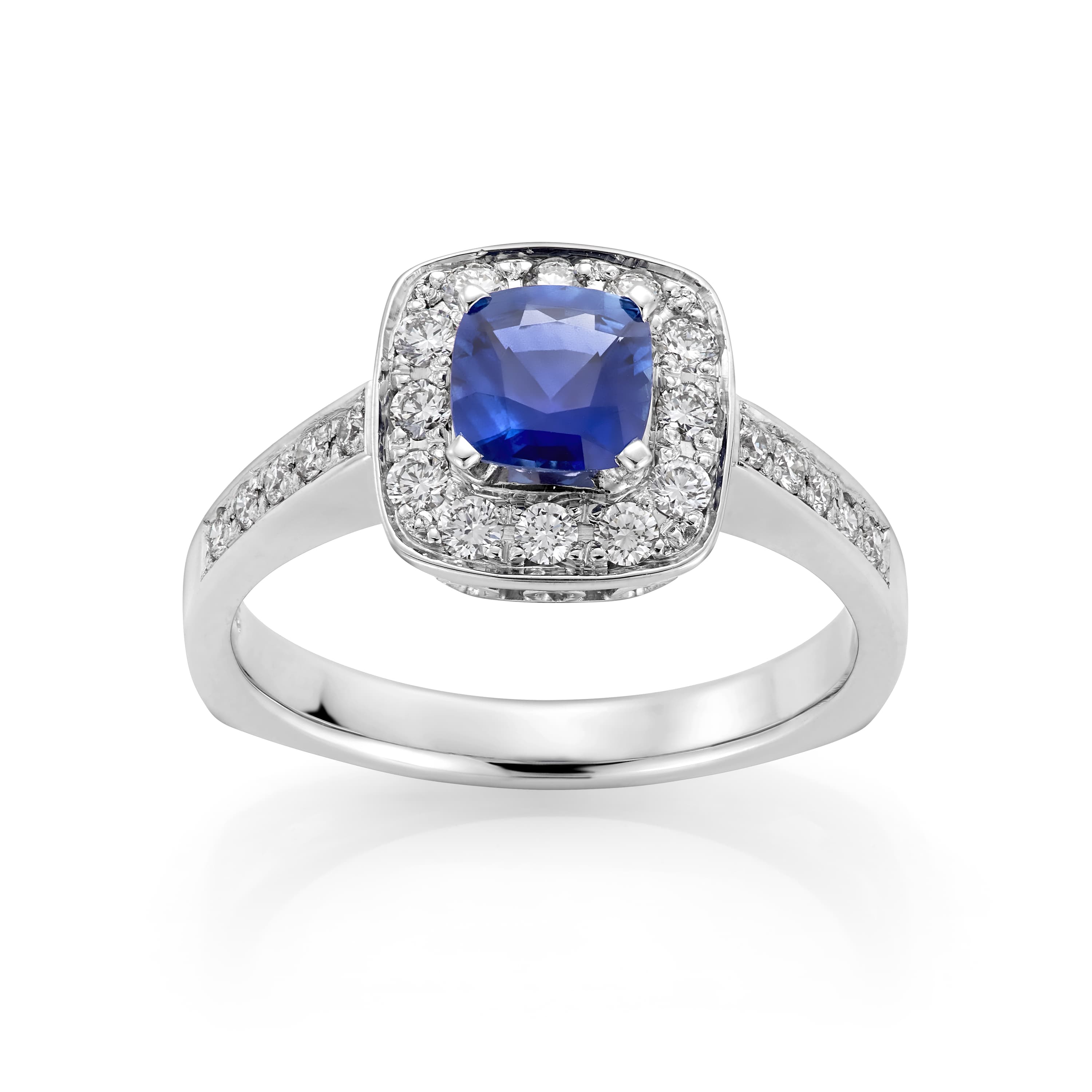 Ring, Safir cushionslipt og diamanter 0,34 ct