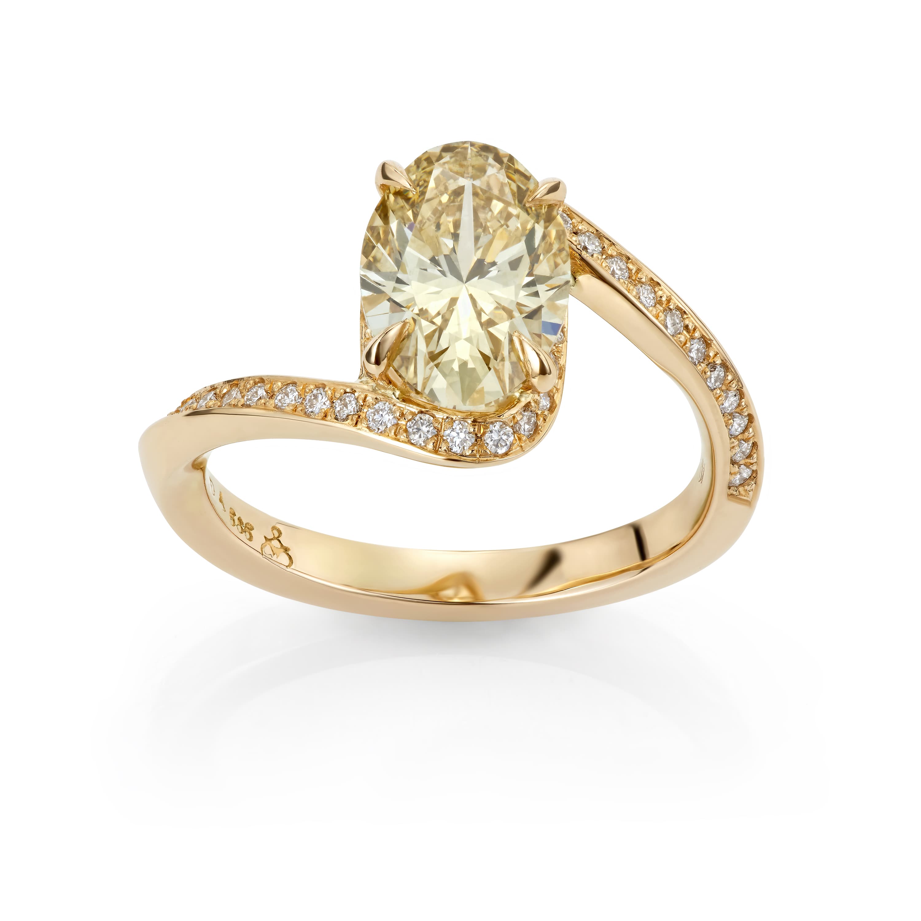 Ring, Fancy Brown Champagne diamant og diamanter 2,19 ct