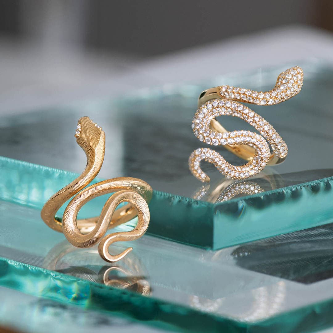 Ring, Snakes pavért medium