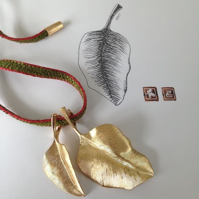 Anheng, Leaves mini gult gull