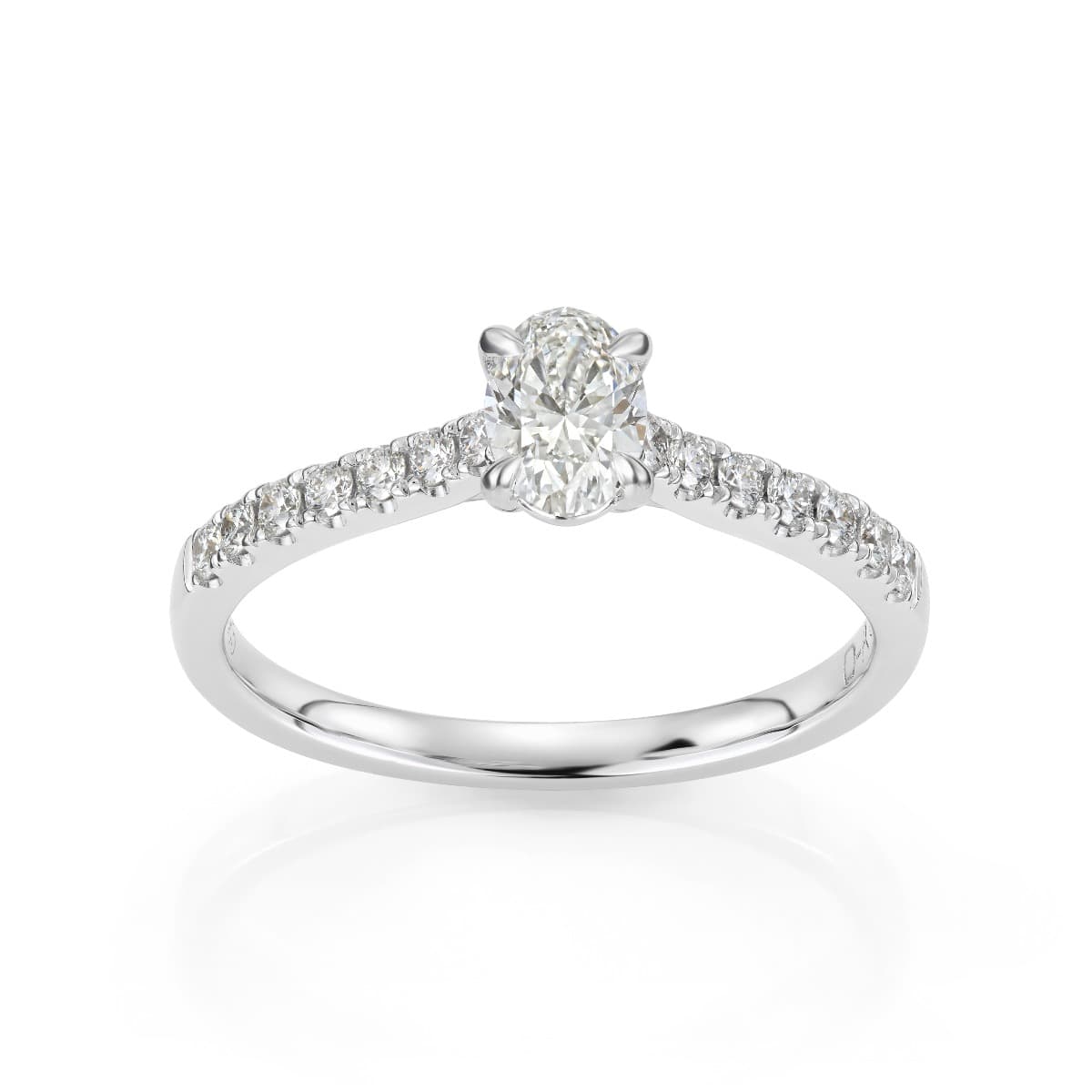 Ring, Enstens ovalslipt med diamanter