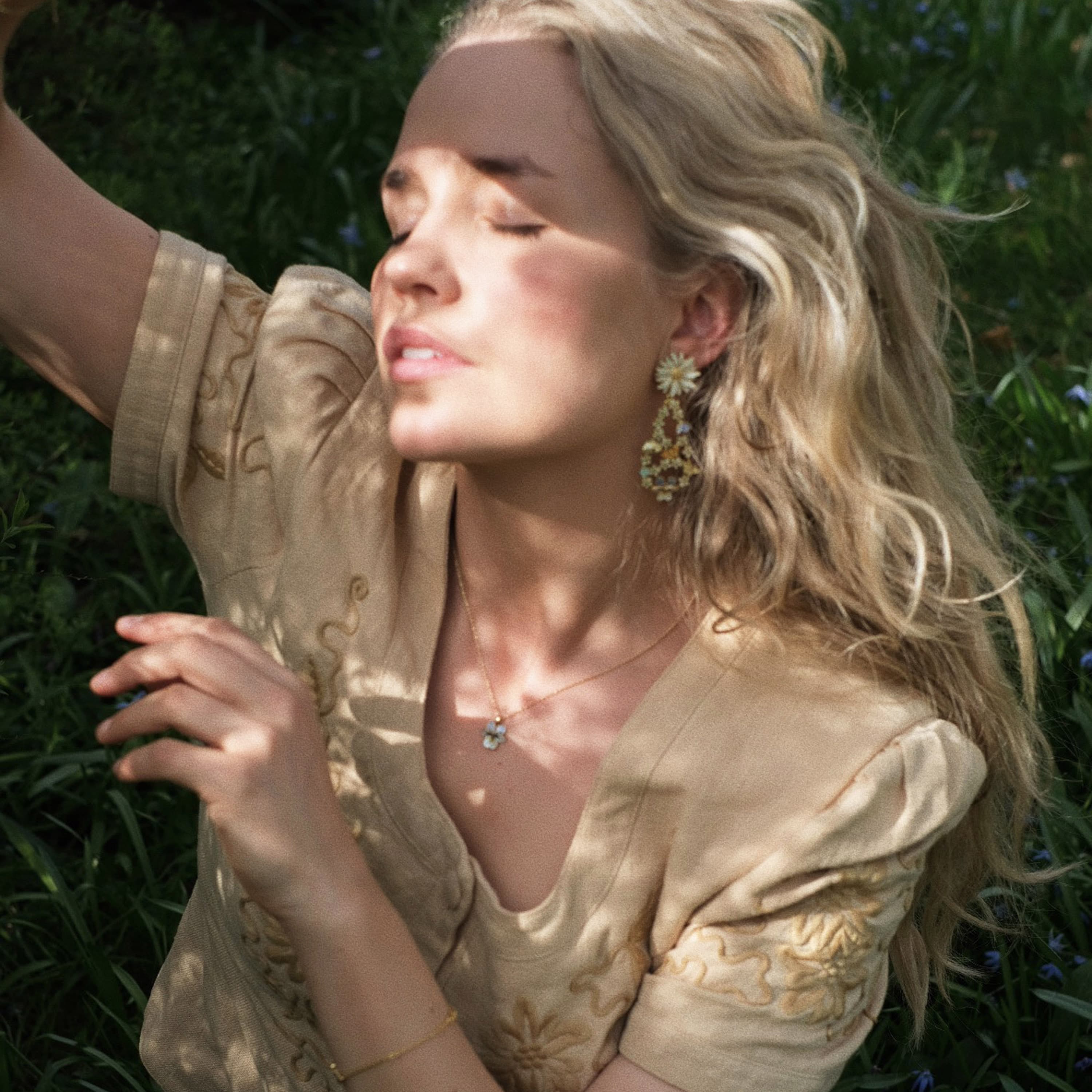 Øredobber, Flora Statement