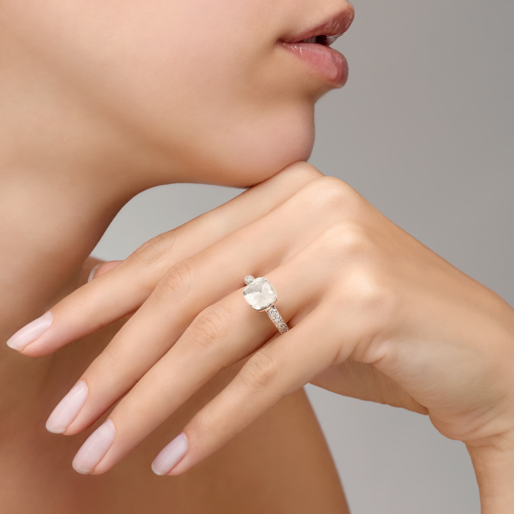 Ring, Nudo Petit Hvit Topas og diamanter 0,50 ct